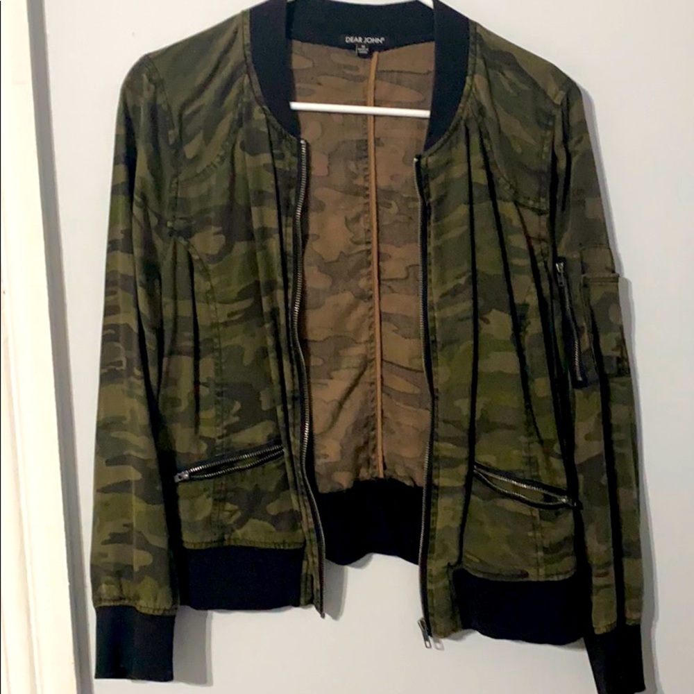 Camo bomber